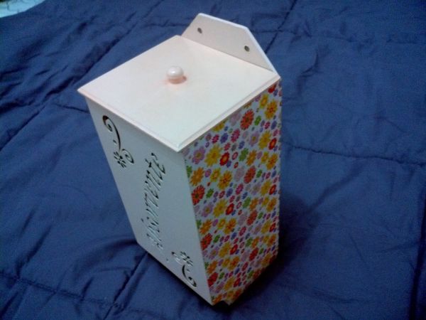 Porta Absorvente com decoupagem guardanapo
