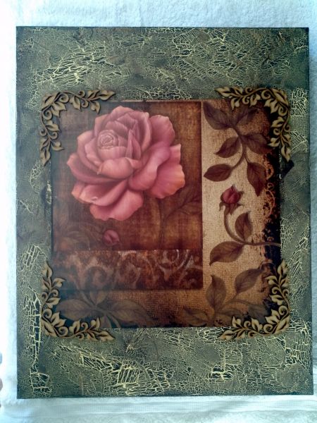 Painel Floral com apliques, decoupagem e craquelê
