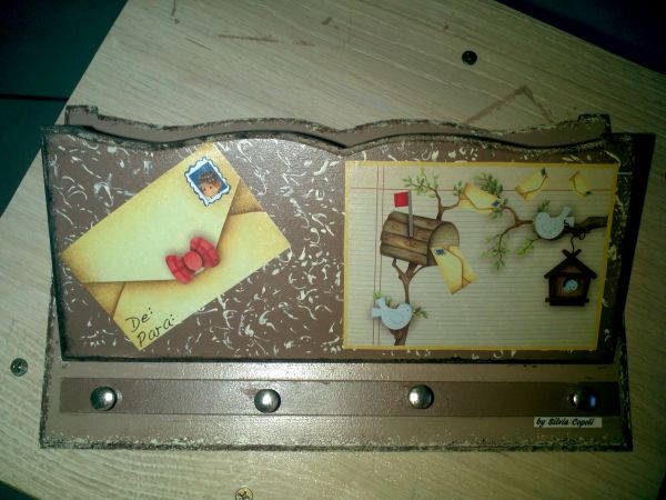 Porta Correspondência e Chaves com decoupagem