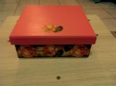 Caixa com decoupagem roses