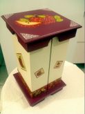 Porta Papel Toalha Torre com decoupagem maçãs vermelhas